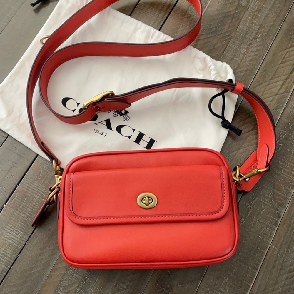 Coach retail convertible belt bag